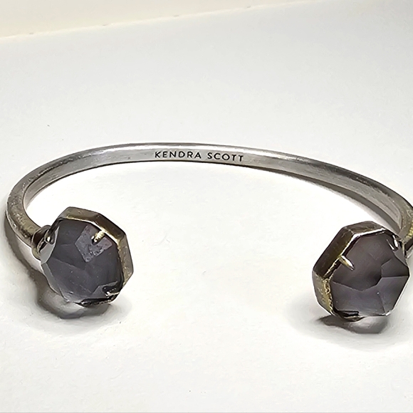 Kendra Scott Silver Bracelet with Charcoal Stones - Picture 1 of 2